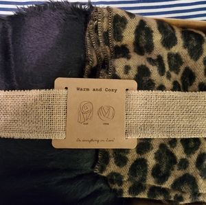 Scarf set with leopard and black